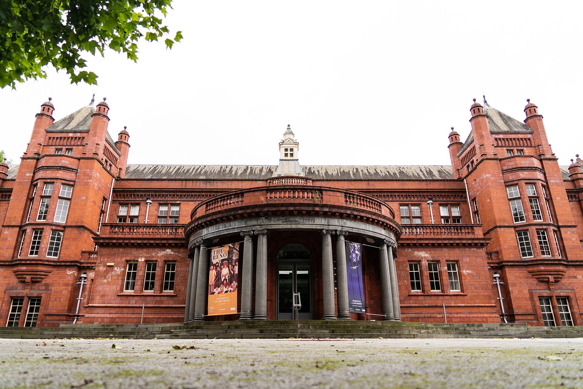The Whitworth Art Gallery in Manchester - 50140147328